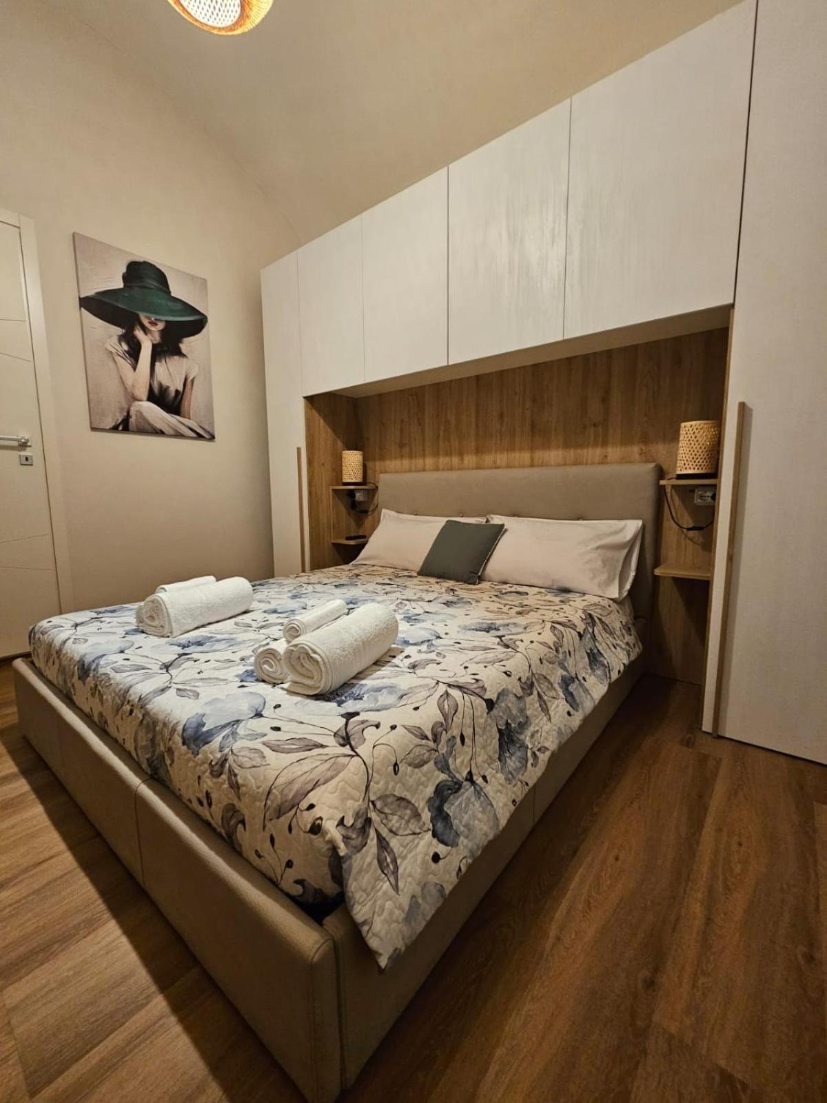 Binario 5, A Due Passi Da Porta Nuova E Dal Centro Apartamento *